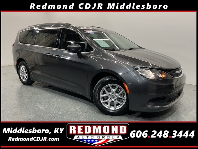 2021 Chrysler Voyager's photo