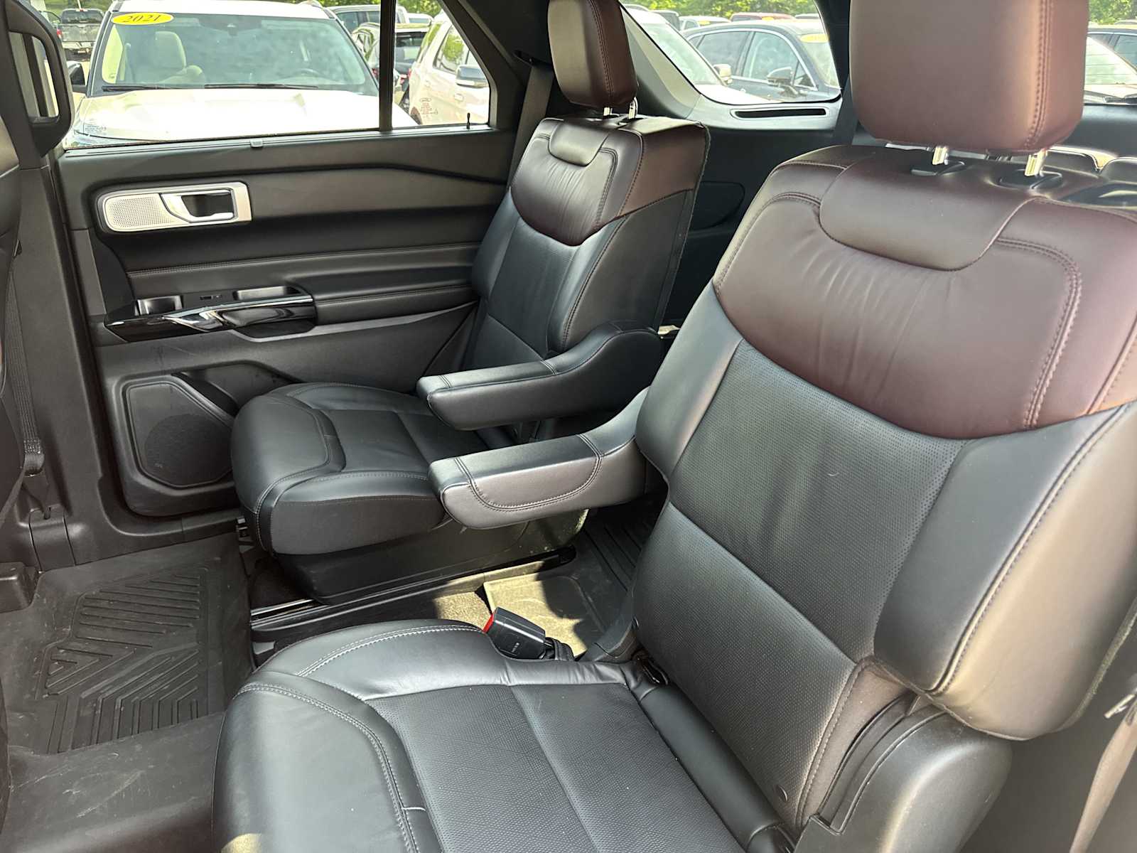 2022 Ford Explorer Platinum photo 59