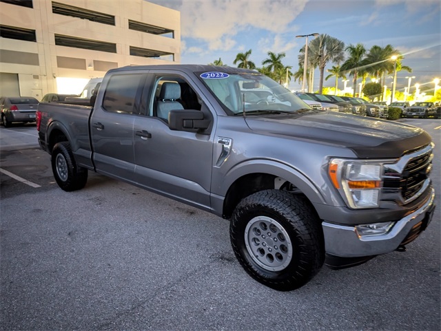 2022 Ford F-150 XLT photo 2