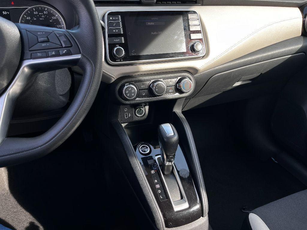 2021 Nissan Versa SV photo 20