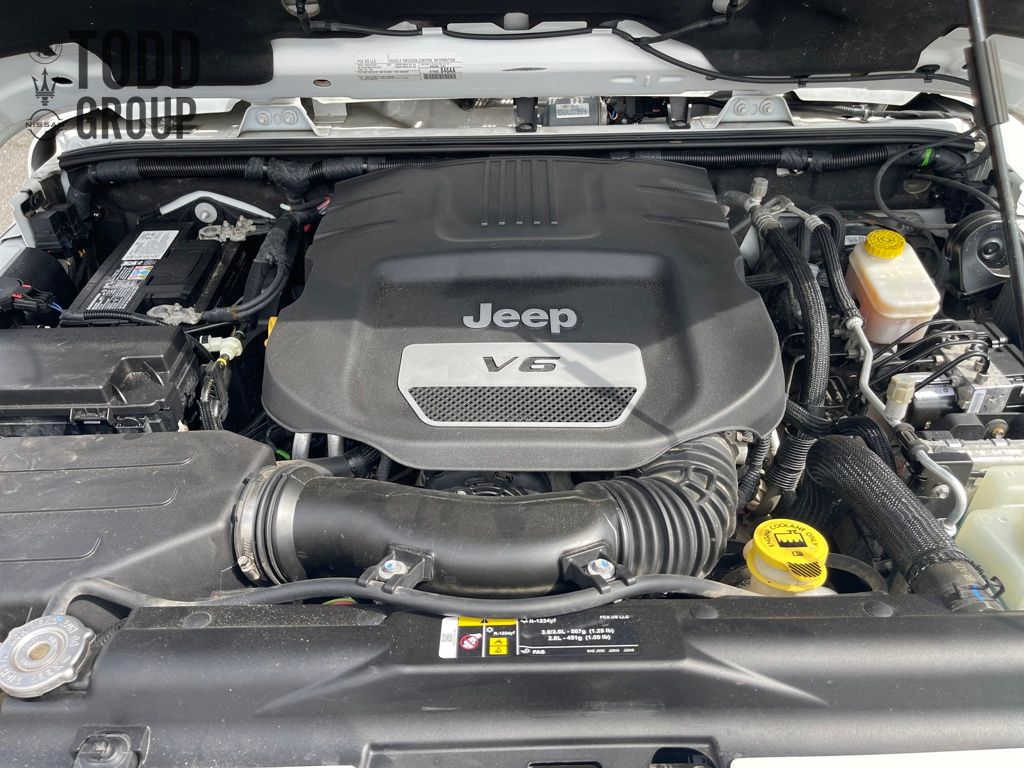 2017 Jeep Wrangler Unlimited Rubicon photo 17