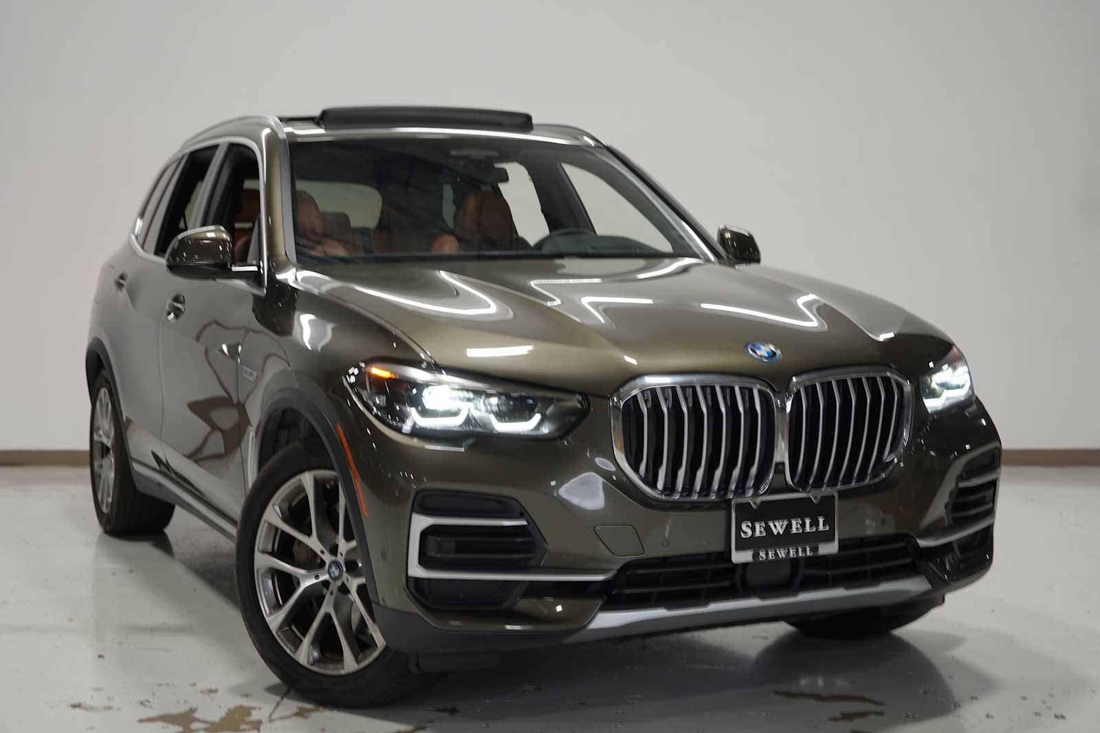 2022 Bmw X5 xDrive45e photo 2