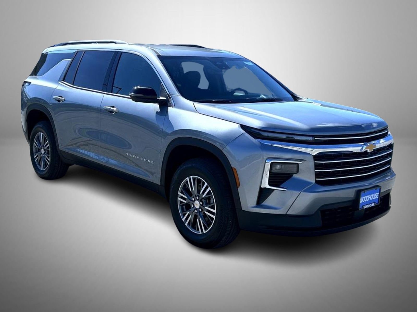 2026 Chevrolet Traverse photo 2