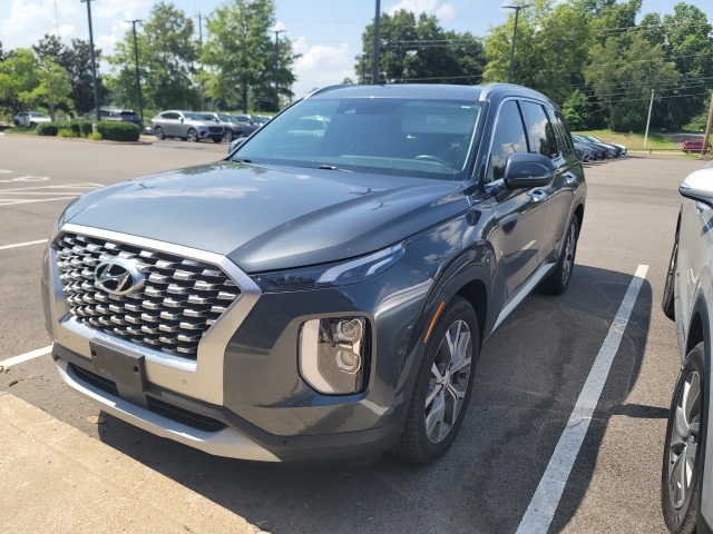 Certified Used 2022 Gray Hyundai SEL image 1