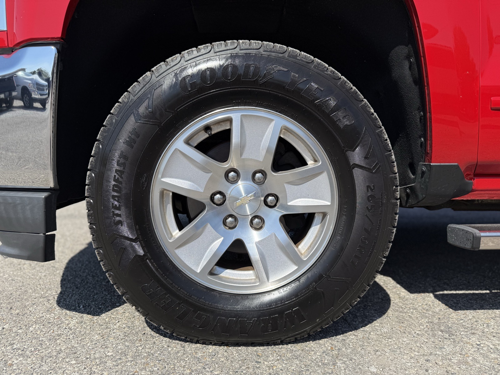 2017 Chevrolet Silverado 1500 LT photo 11