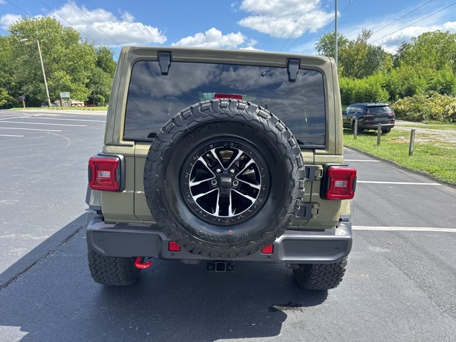2025 Jeep Wrangler Rubicon photo 5