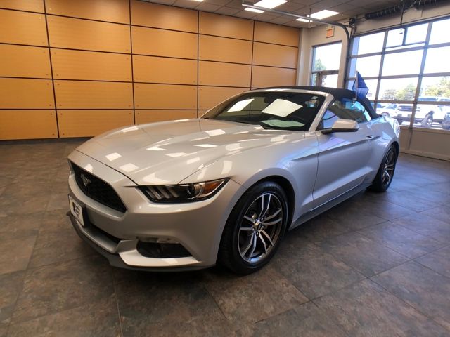 2017 Ford Mustang EcoBoost Premium photo 4