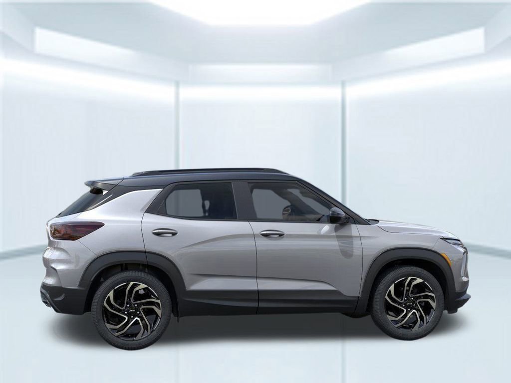 2026 Chevrolet Trailblazer RS photo 2