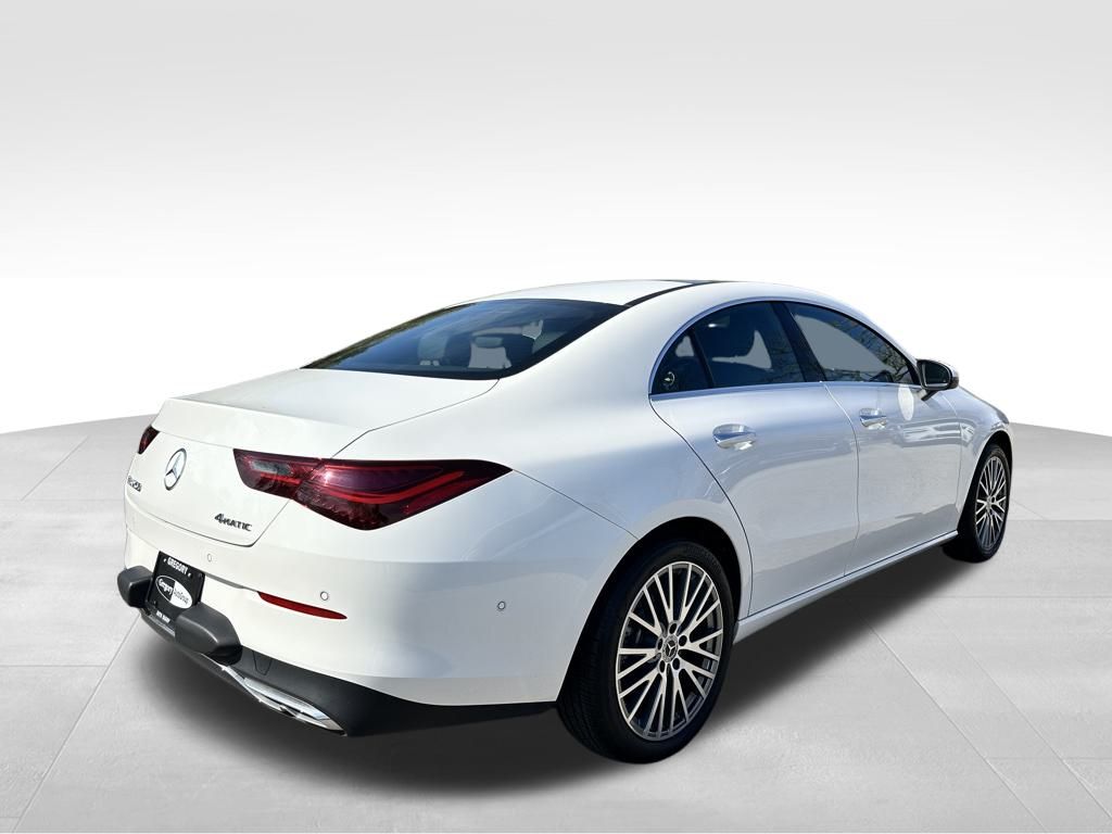 2025 Mercedes Benz CLA 250 4MATIC photo 4
