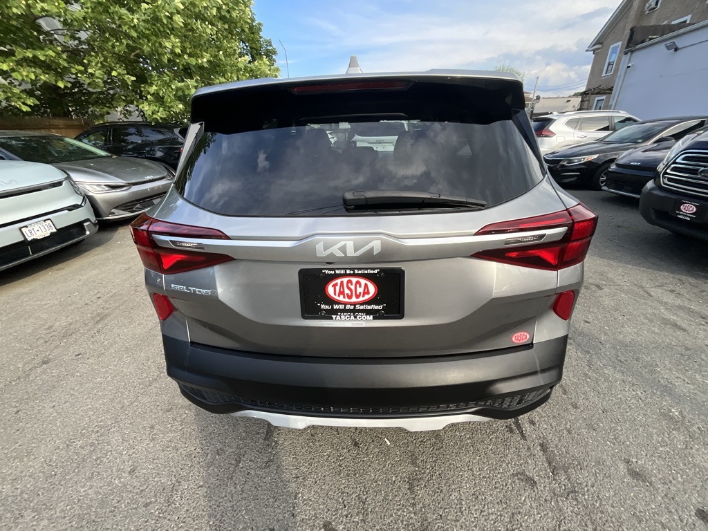 2023 Kia Seltos LX photo 6