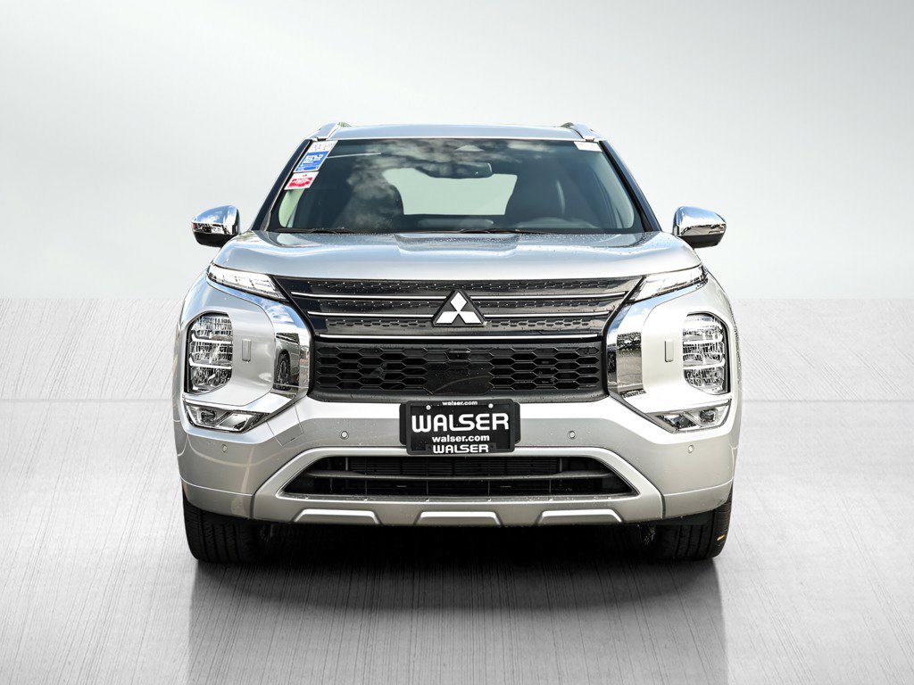 2025 Mitsubishi Outlander PHEV SEL photo 2