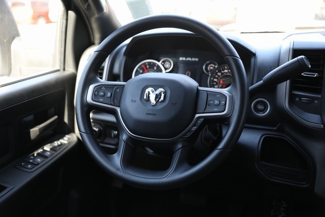 2024 Ram 2500 Tradesman photo 3