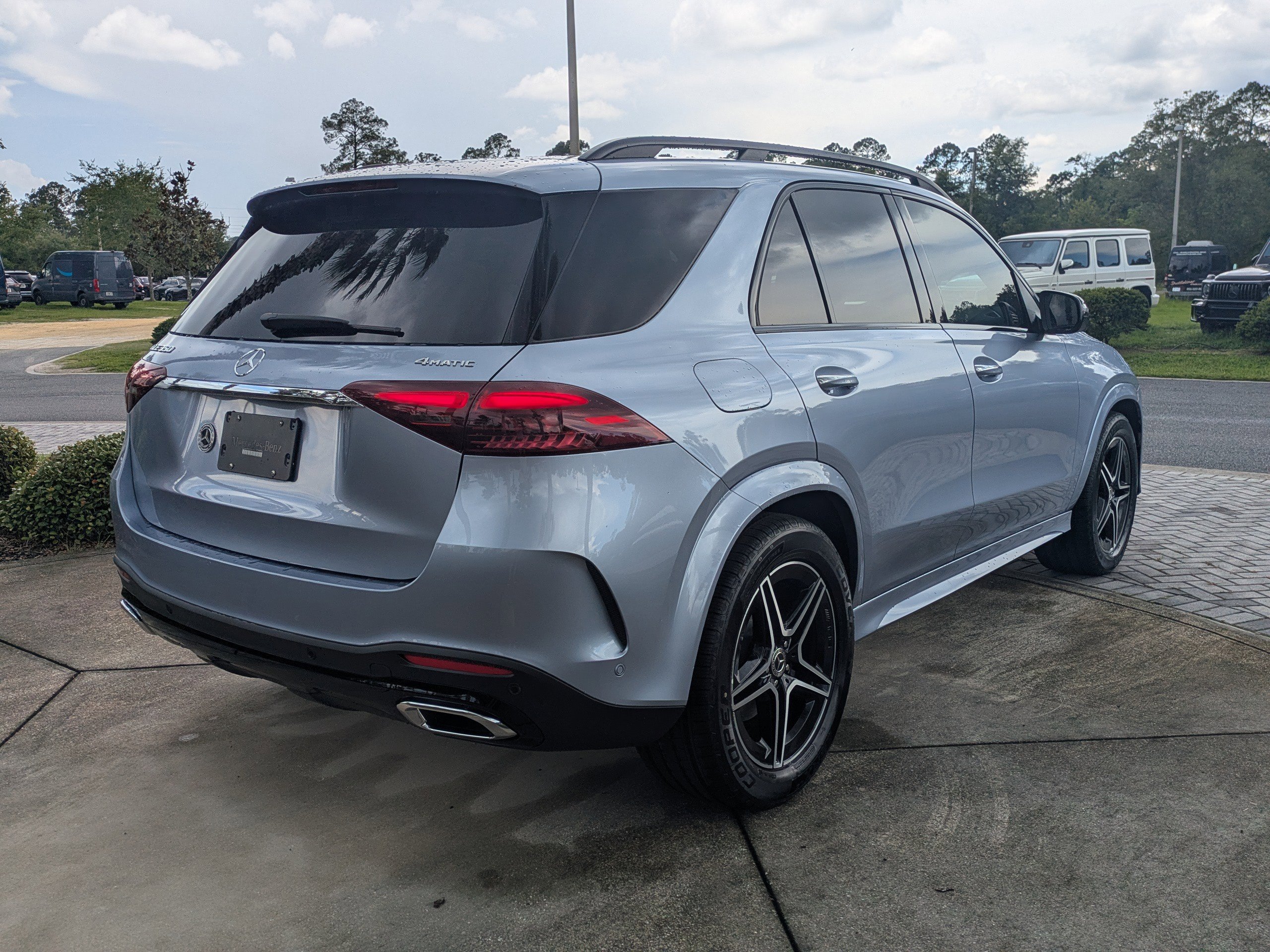 2025 Mercedes Benz GLE 350 4MATIC photo 5