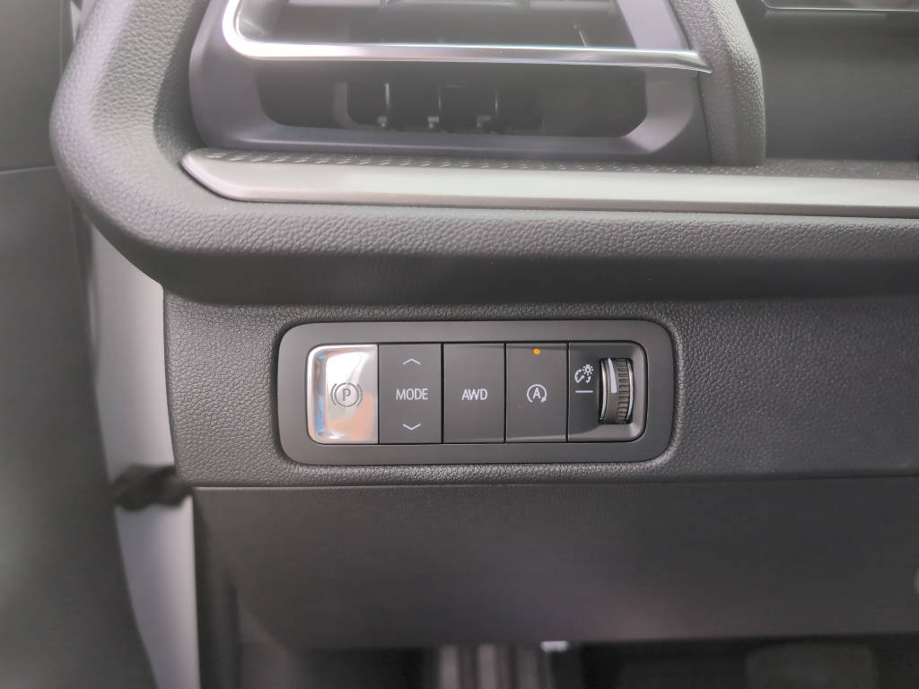 2026 Chevrolet Traverse photo 21