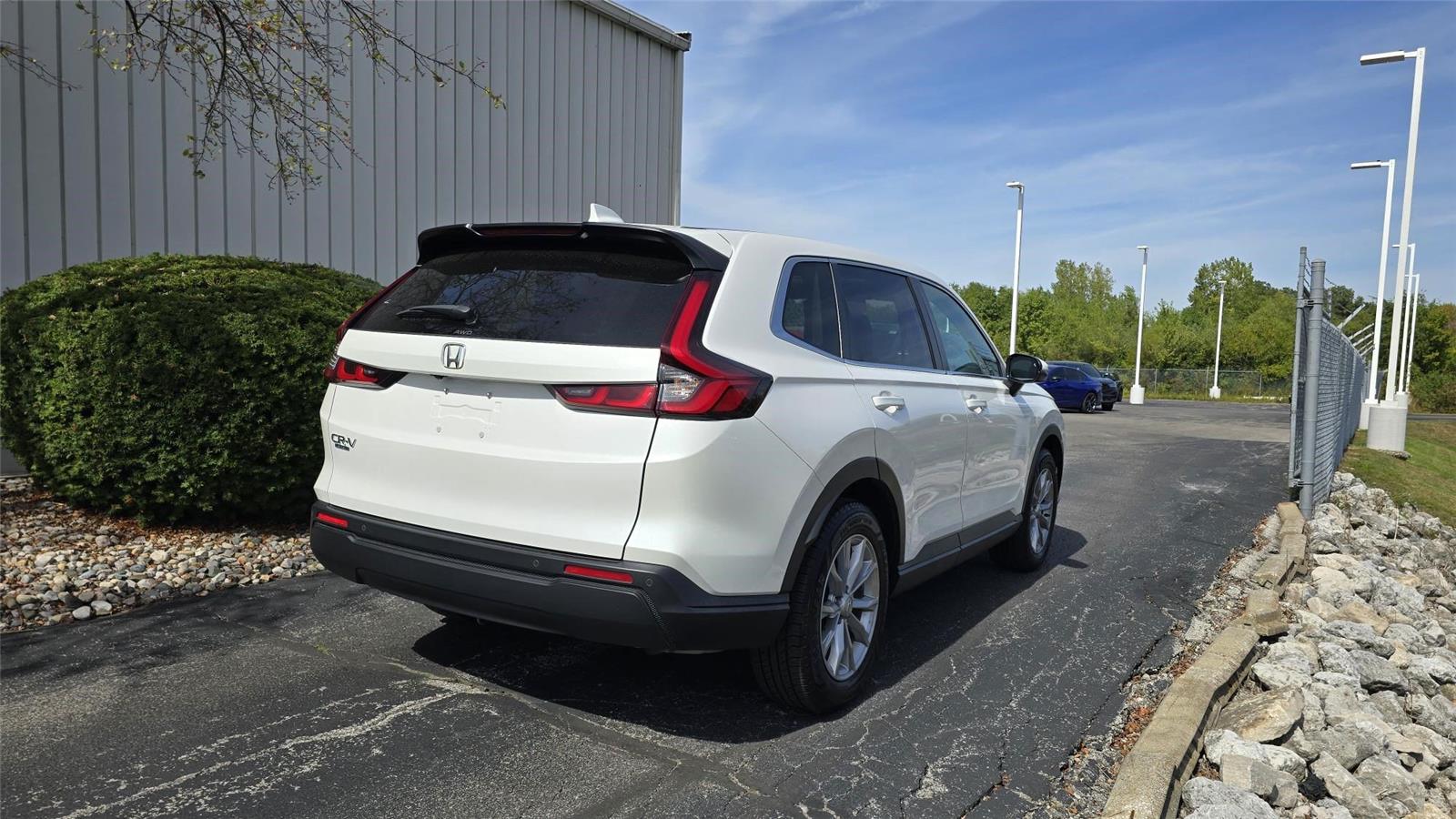 2023 Honda CR-V EX-L photo 3