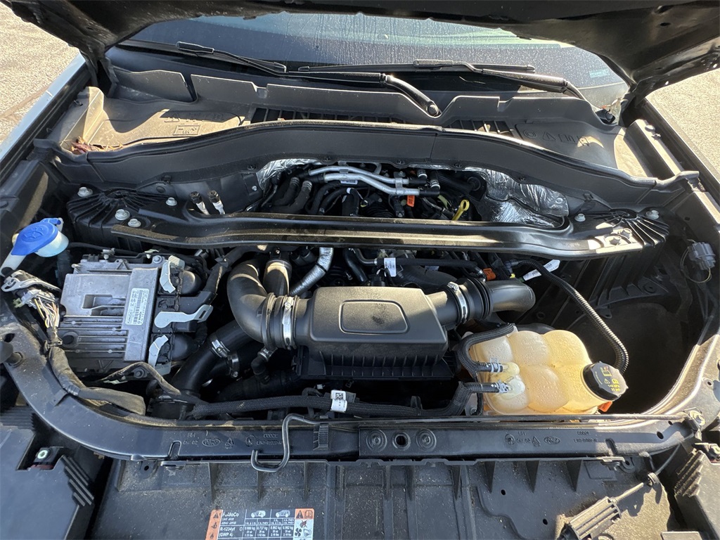 2020 Ford Explorer ST photo 17