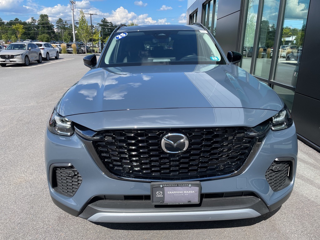 2025 Mazda CX-70 Premium photo 2