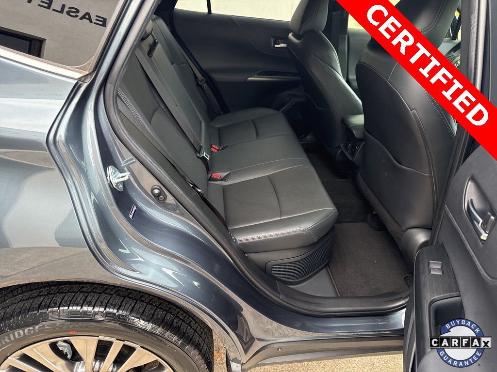 2021 Toyota Venza Limited photo 3