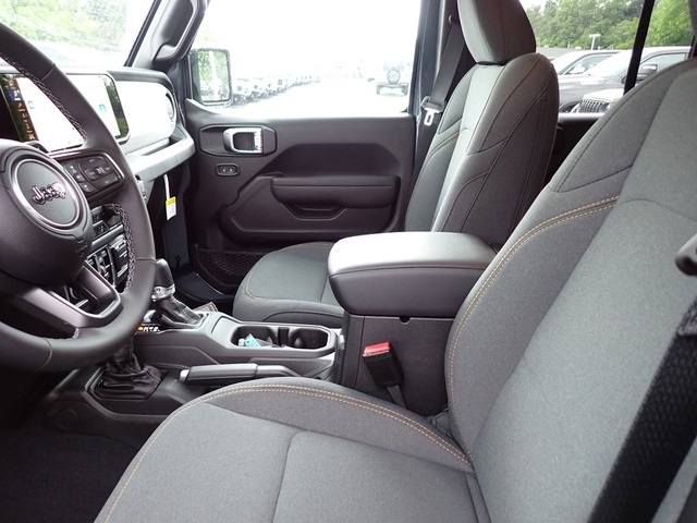 2025 Jeep Gladiator Sport S photo 11