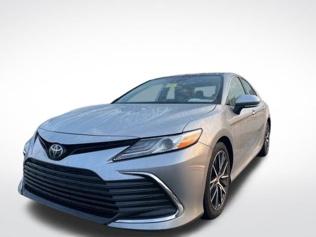 2023 Toyota Camry XLE's photo