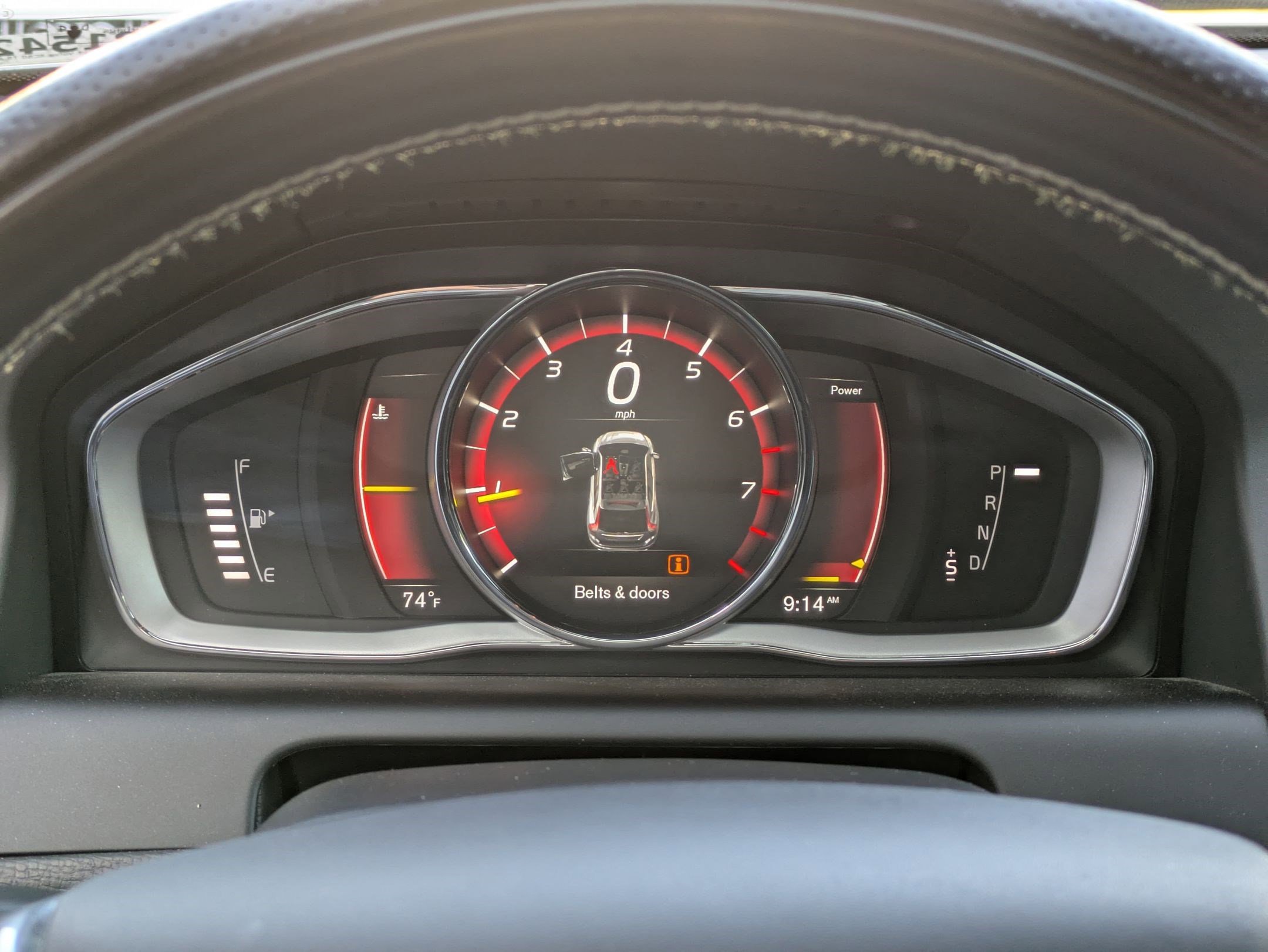 2017 Volvo XC60 Platinum R-Design photo 14