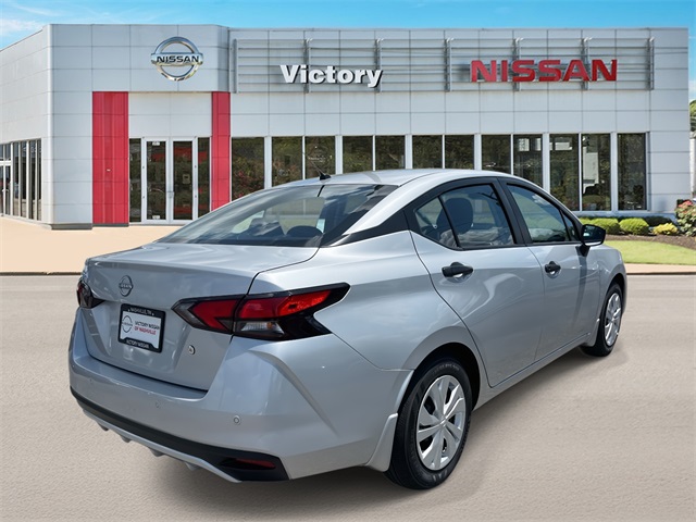 2025 Nissan Versa S photo 2