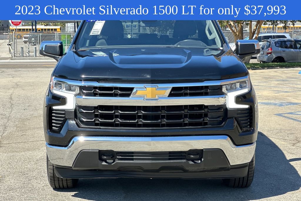 2023 Chevrolet Silverado 1500 LT photo 9