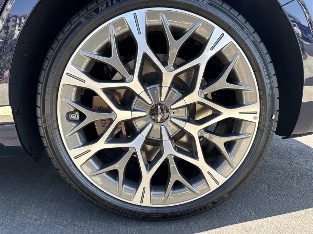 2026 Genesis G90 3.5T E-Supercharger photo 20