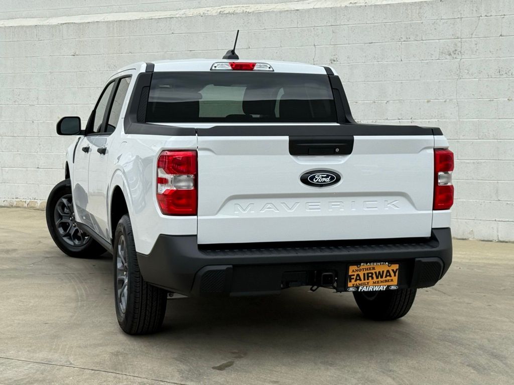 2025 Ford Maverick XLT photo 4