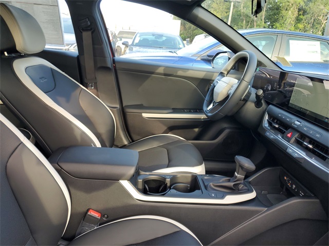 2025 Kia K4 GT-Line photo 27