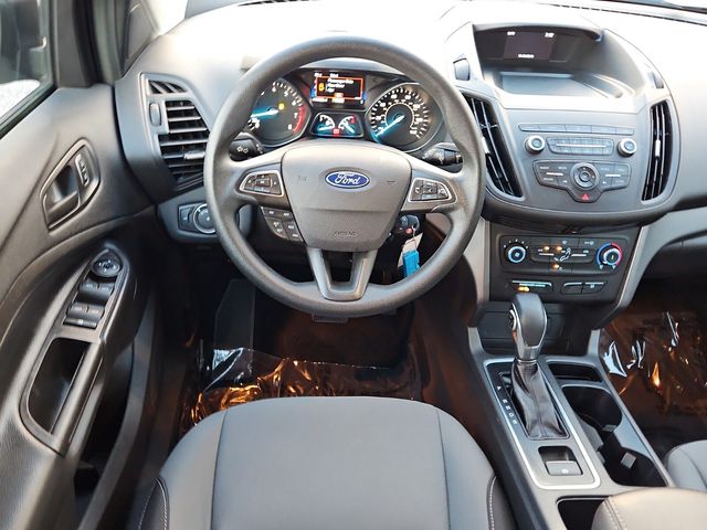 2019 Ford Escape S photo 8