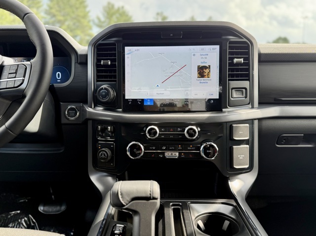 2025 Ford F-150 XLT photo 21