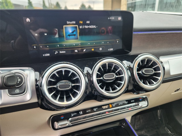 2022 Mercedes Benz GLB 250 4MATIC photo 21