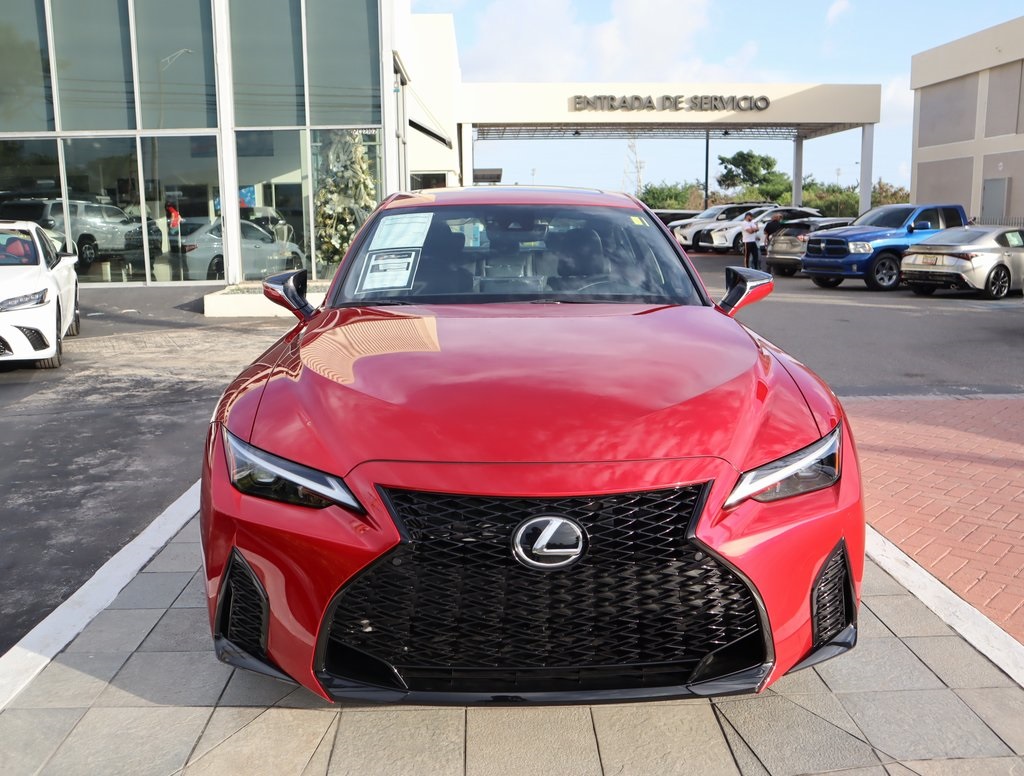 2025 Lexus IS 300 F SPORT photo 2