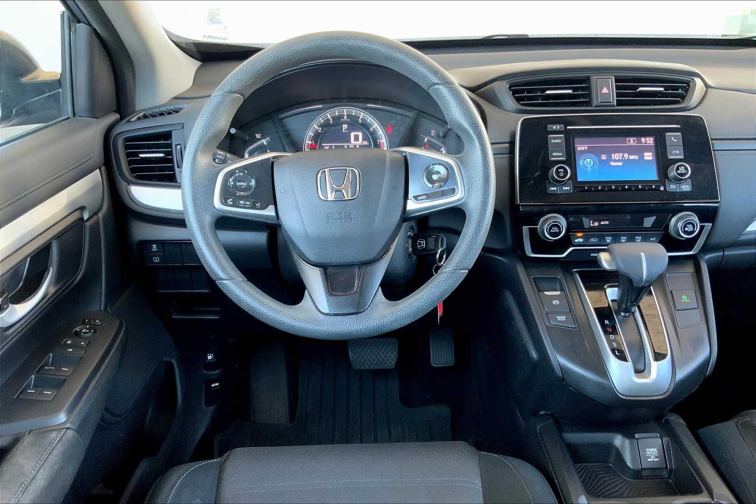 2019 Honda CR-V LX photo 5