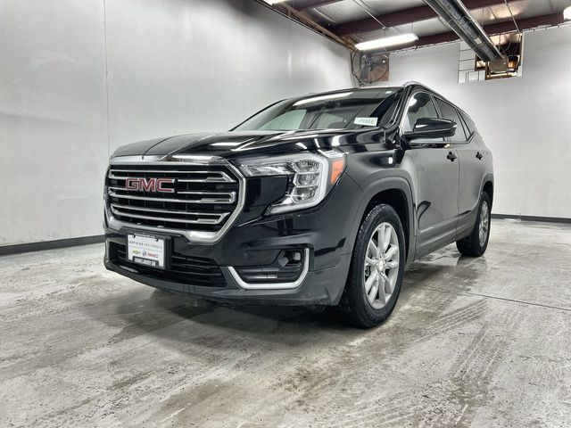 2024 GMC Terrain SLT's photo