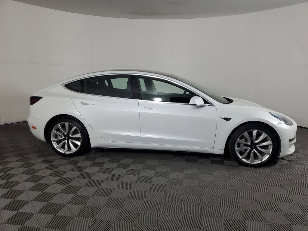 2018 Tesla Model 3 Long Range photo 3