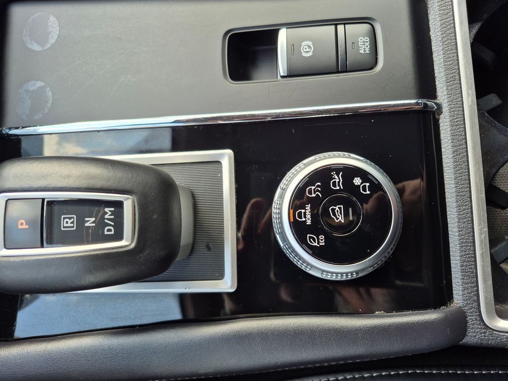 2024 Mitsubishi Outlander SE Black Edition photo 10