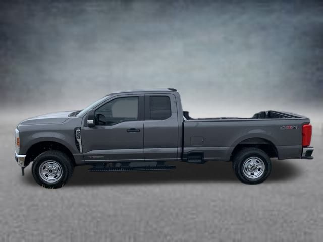 2025 Ford F-250 XL photo 4