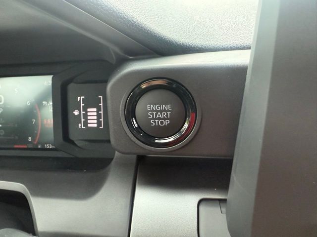2025 Toyota Tacoma SR5 4x4 Double Cab photo 24