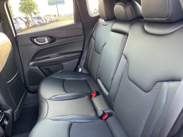 2025 Jeep Compass Latitude photo 13