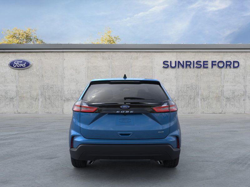 2024 Ford Edge SE photo 5