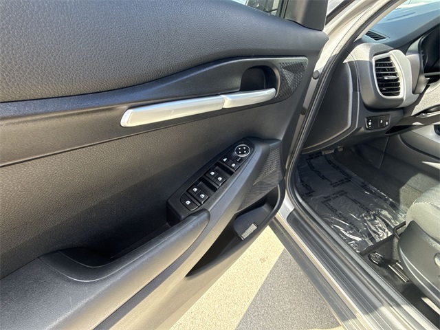 2021 Kia Seltos LX photo 13