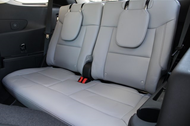 2025 Ford Explorer photo 19