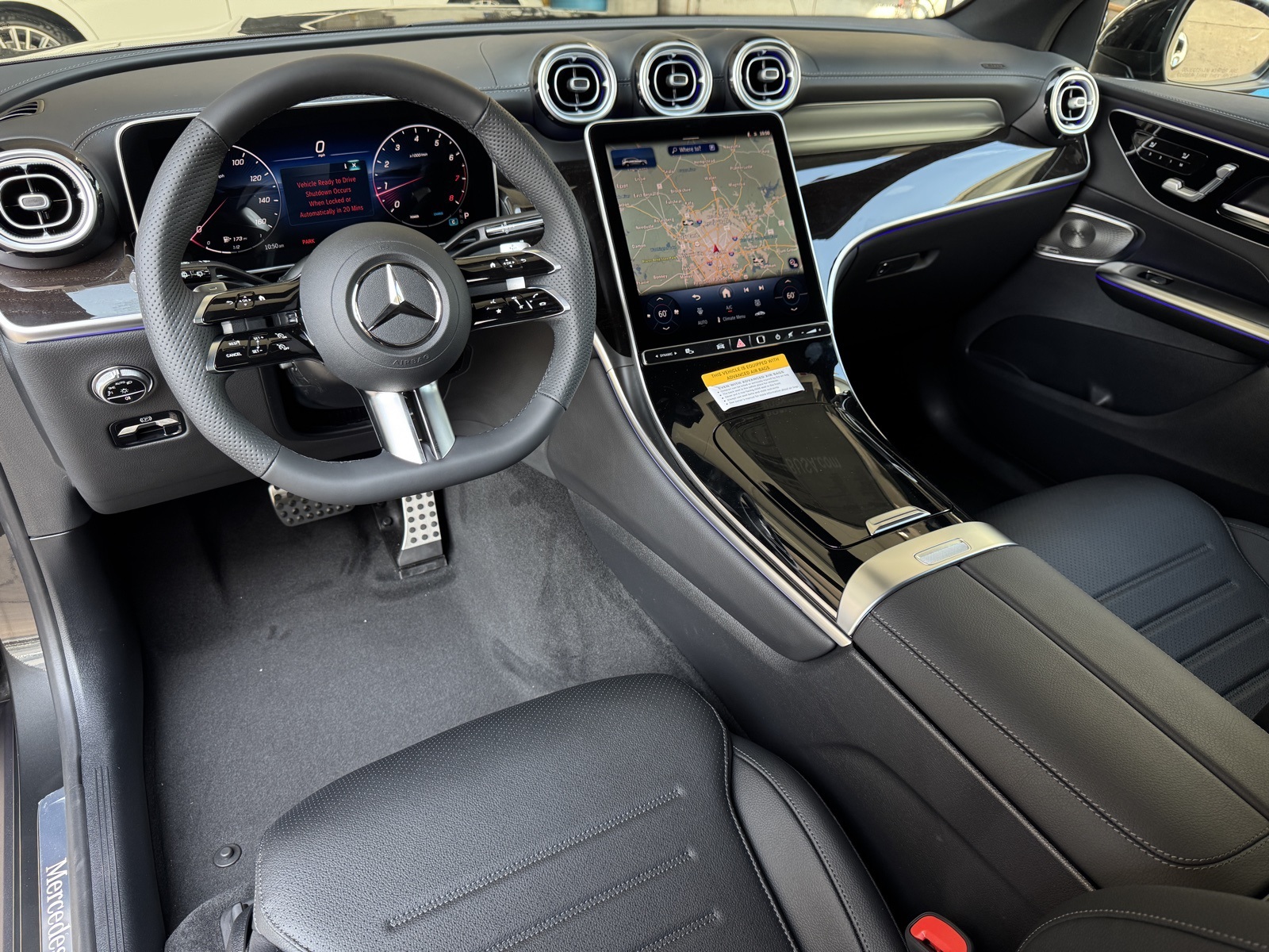 2026 Mercedes Benz GLC 300 photo 3