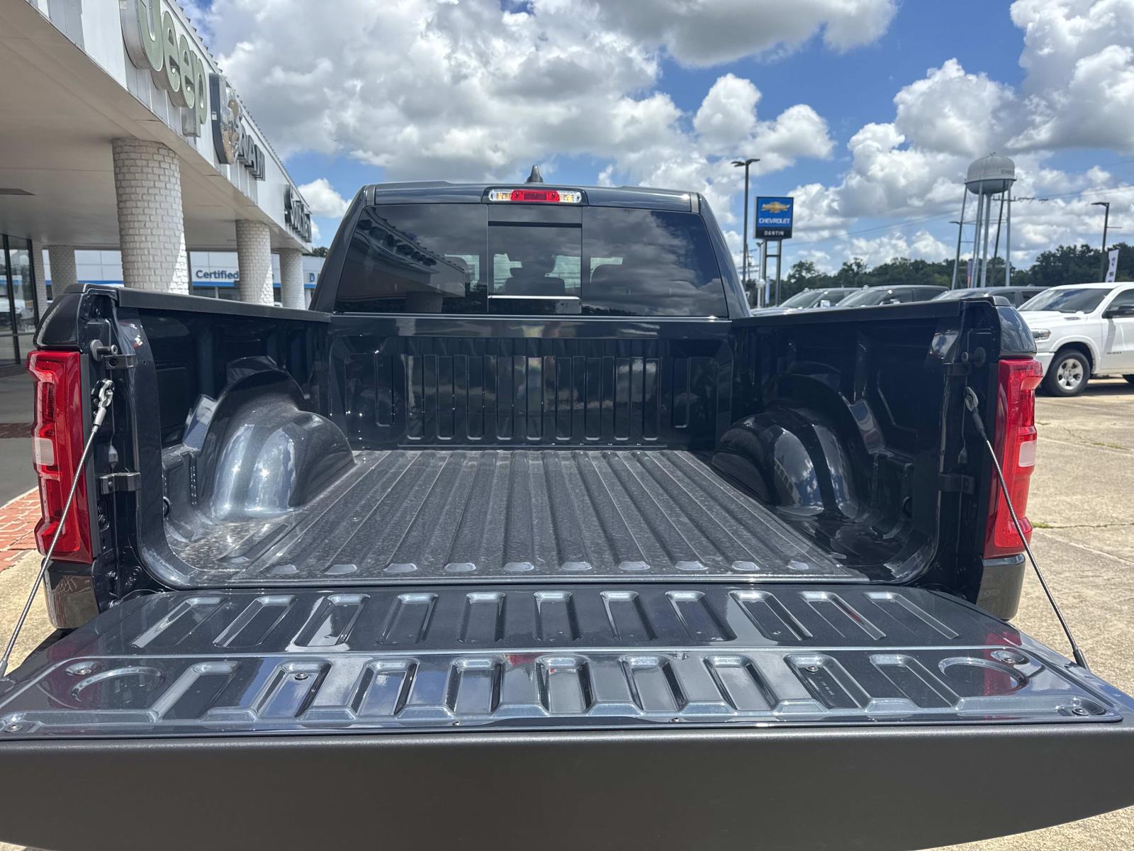 2026 Ram 1500 Laramie photo 4