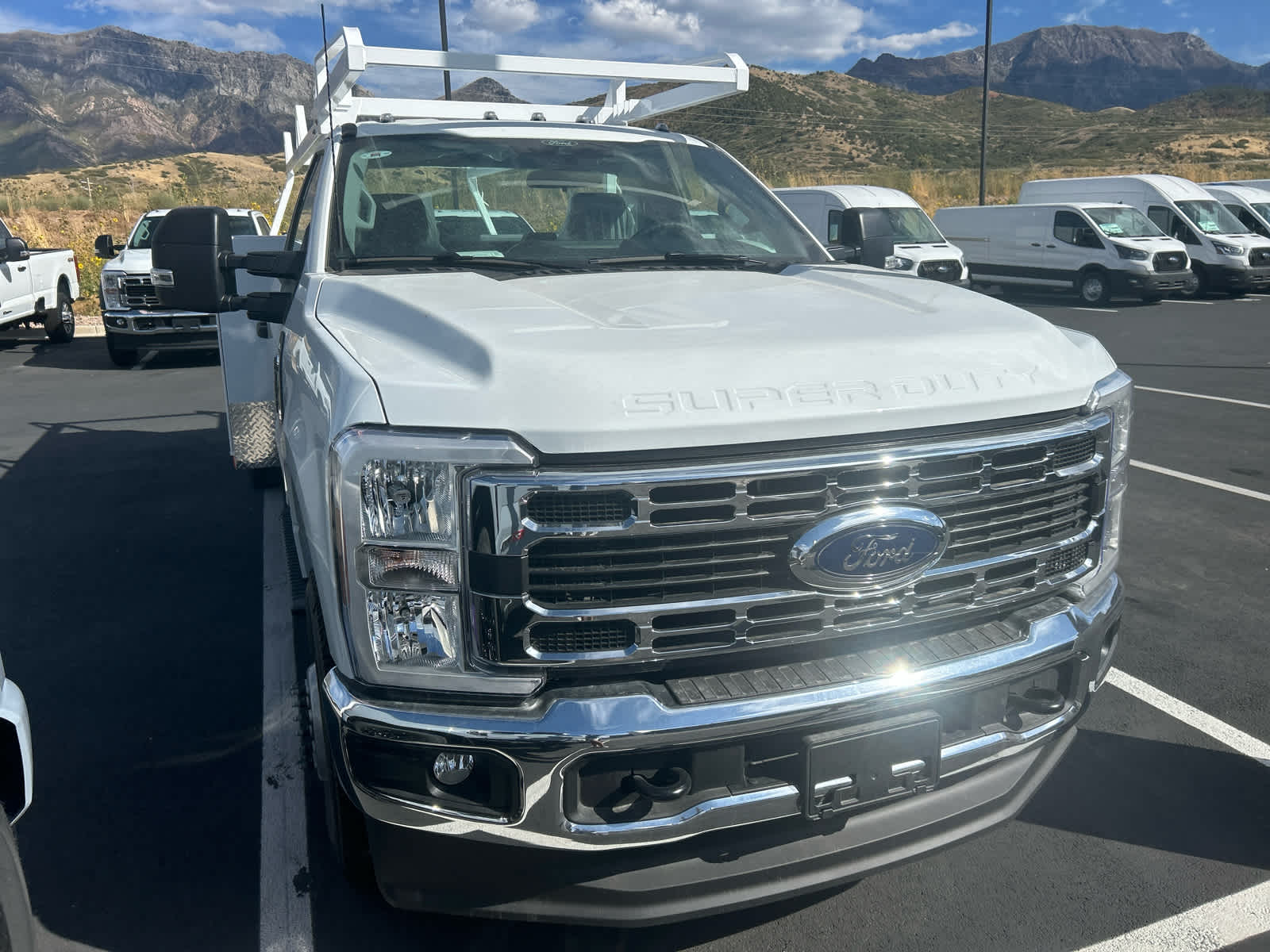 2025 Ford F-350 Super Duty Chassis Cab XL's photo