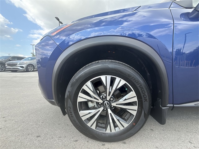 2023 Nissan Rogue SV photo 10
