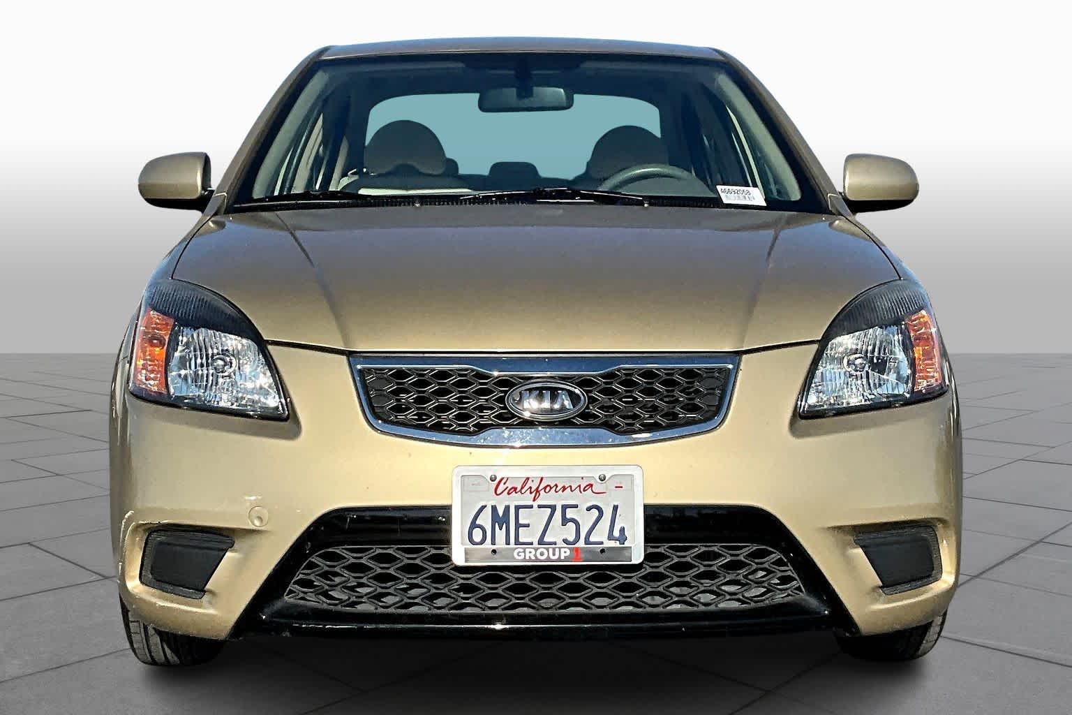 2010 Kia Rio LX photo 3