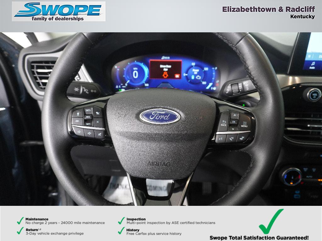 2022 Ford Escape Titanium Plug-In Hybrid photo 7